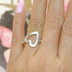 Gucci Silver Heart Outline Ring
